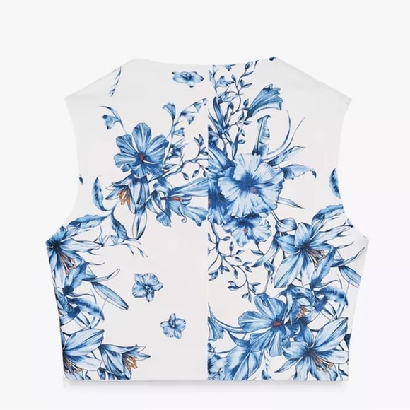 NWT ZARA VACATION PRINTED CROP TOP SIZE M
🚨FIRM PRICE - Picture 12 of 15